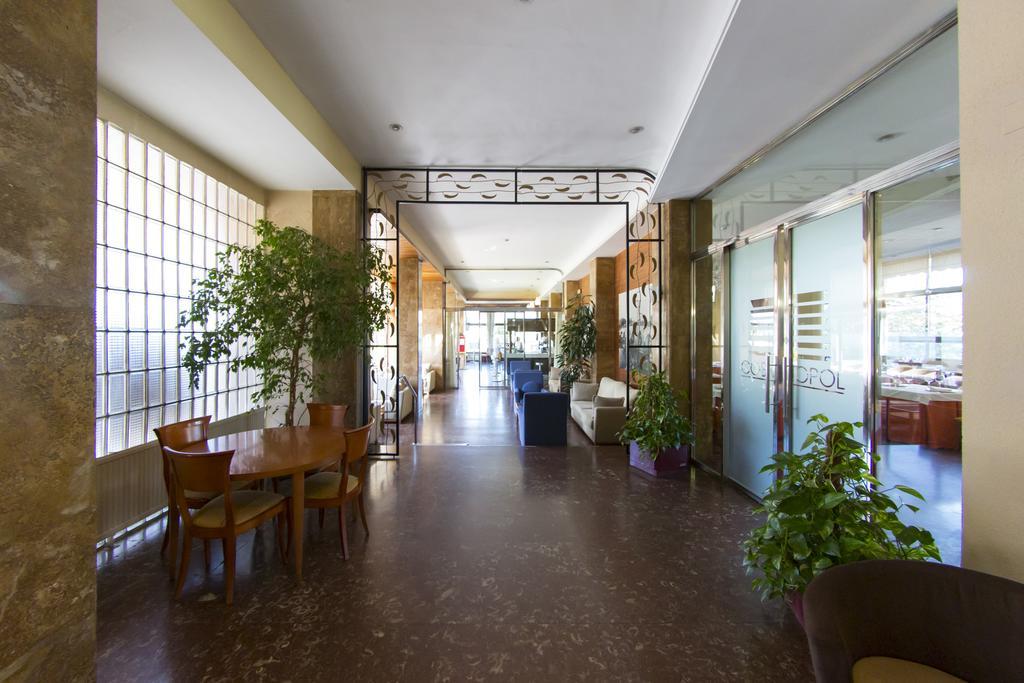 Hotel Cosmopol Laredo Exterior foto